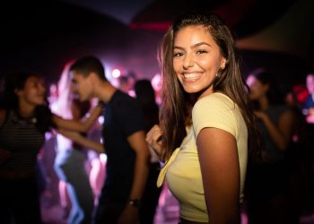 Escapa de la monotonía en la discoteca Opium