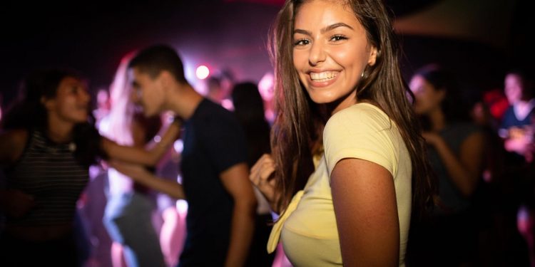 Escapa de la monotonía en la discoteca Opium
