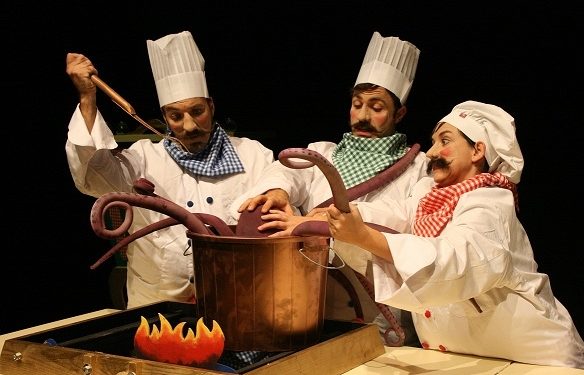 Los escolares de Vigo se adentran en las recetas de Cunqueiro a través del teatro y la comedia