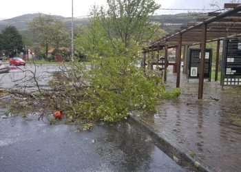 Un tornado causa estragos en Moaña