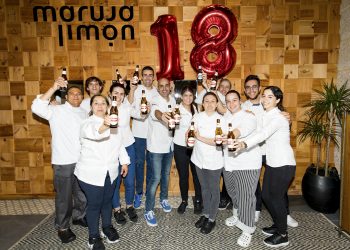 El Maruja Limón organiza una cena de mayoría de edad con sus ‘grandes éxitos’