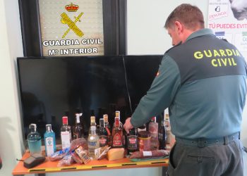 Dos detenidos por una oleada de robos en establecimientos de A Guarda