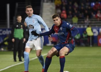 Aspas rescata otra vez al Celta en medio de la locura y deja la permanencia a un punto