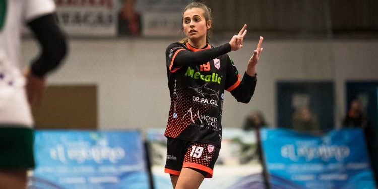 Anthía Espiñeira, de baja por motivos personales en el Guardés