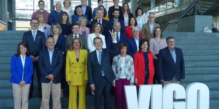 Caballero: «Tenemos una lista para Vigo que solo obedece a Vigo»