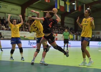 El líder visita al Guardés en A Sangriña