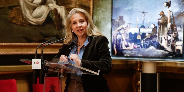 Almudena de Arteaga clausura el ciclo de conferencias de la Arribada