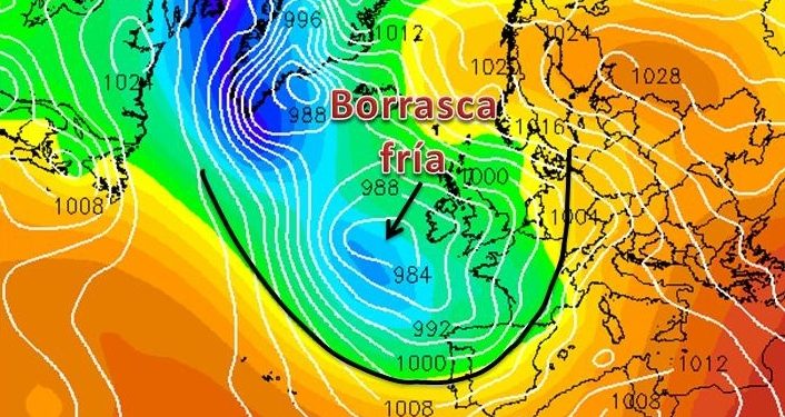 Aviso naranja en las Rías Baixas por olas de cinco metros