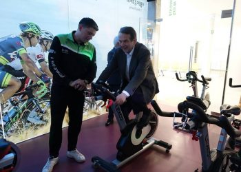 Seiscentas persoas celebran en Máis que Auga o Día Mundial da Actividade Física