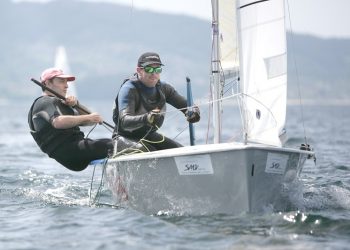 Los vigueses Cabello y Pérez suben a la segunda plaza en el Nacional de Vaurien