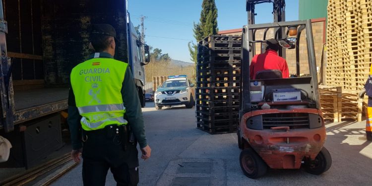 Recuperan en Ponteareas más de 1.300 palés robados en un polígono de Mos