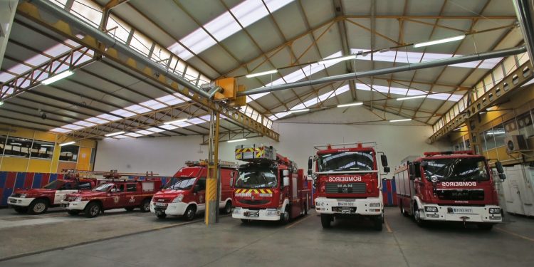 Policía y Bomberos se movilizan por tres incendios en Vigo