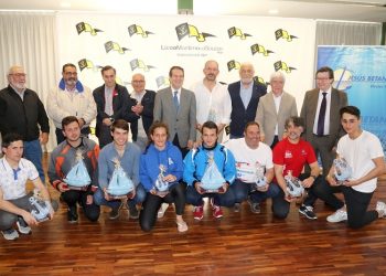 Reboreda repite triunfo y el Liceo nombra socio de honor a Abel Caballero