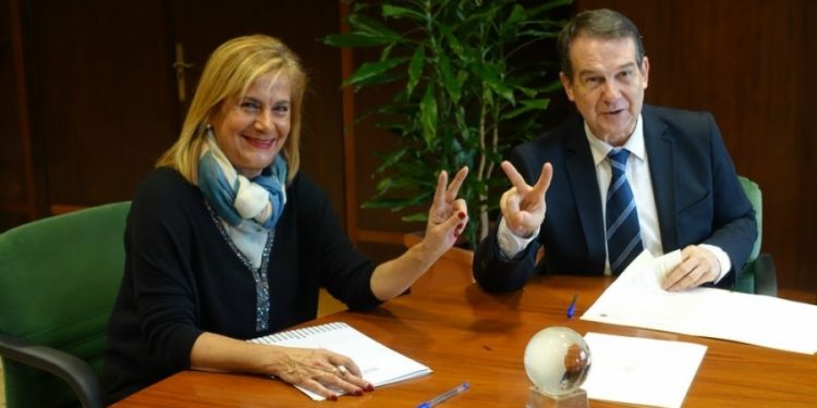 Caballero, la llave para cuatro años más del PSdeG-PSOE en la Deputación