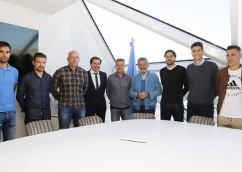 Fran Escribá y sus ayudantes renuevan por dos años con el Celta