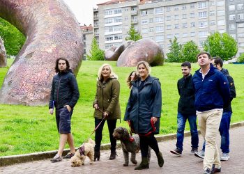 Elena Muñoz propone cinco parques caninos y una playa para perros diferente
