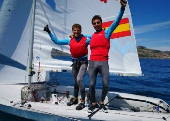 El catalán Xammar y el vigués Rodríguez, subcampeones de Europa de 470