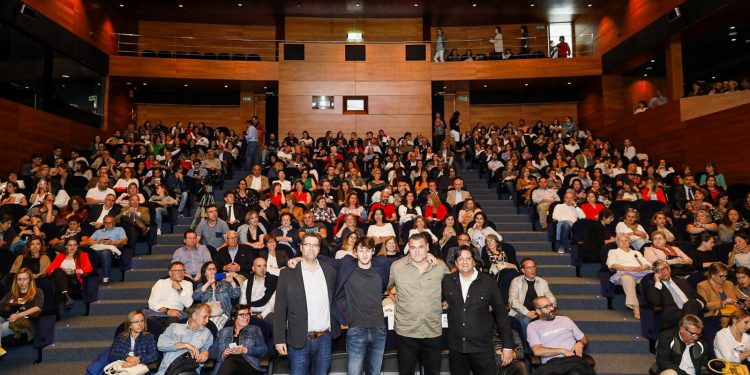 Nicolás Coronado, en Vigo: “Los jóvenes tenemos que ponernos las pilas y pasar a la acción ya”