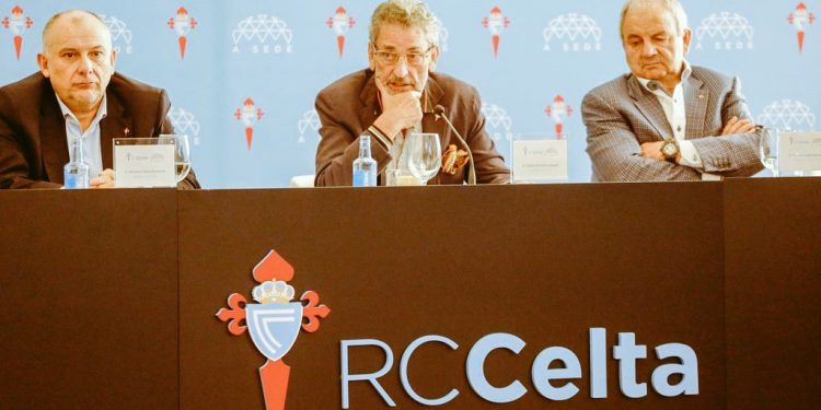 Mouriño mantiene abierta la posibilidad de dejar de jugar en Balaídos