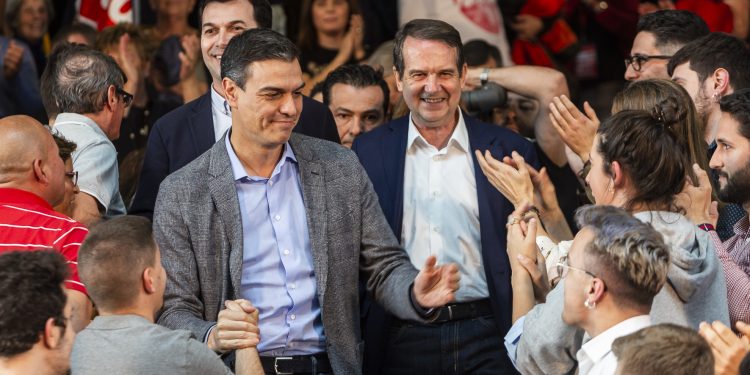 Pedro Sánchez arropará a Caballero con un nuevo mitin en Vigo