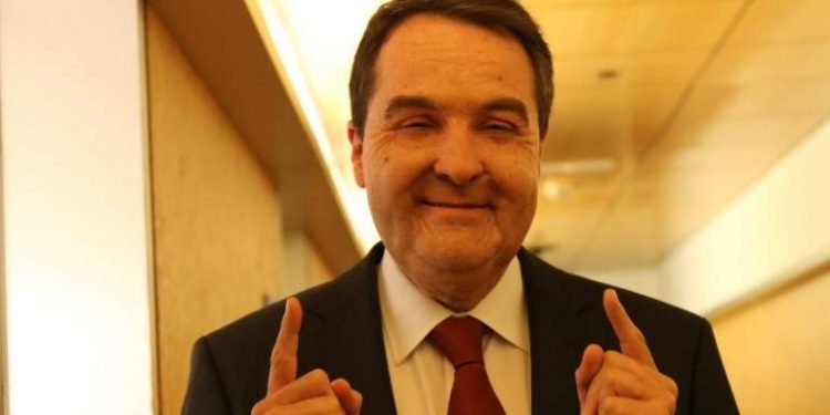 Caballero se verá las caras este viernes en Vigo con su mejor imitador