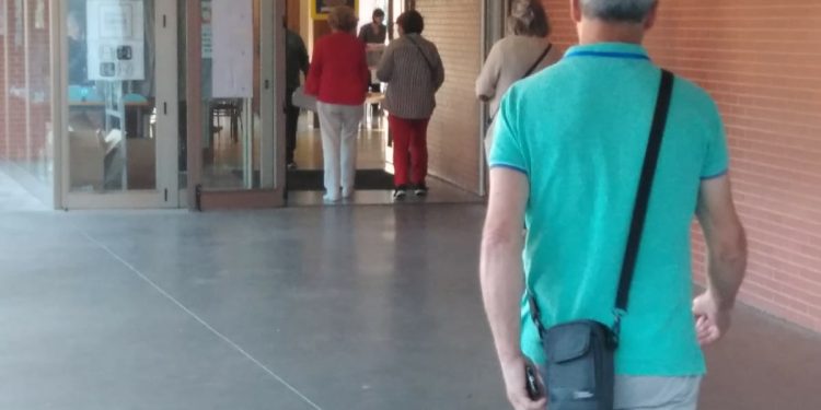 La participación en las elecciones municipales sigue subiendo en Vigo hasta situarse en el 48,55%