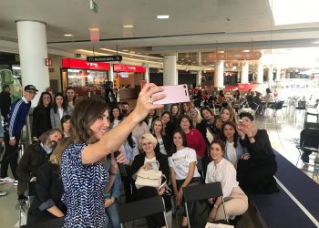Abre el plazo para asistir a la clase magistral de María Barros y María Canle en Vigo