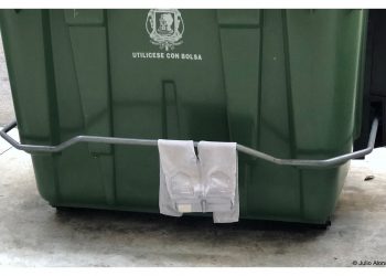 Se ofrecen pantalones