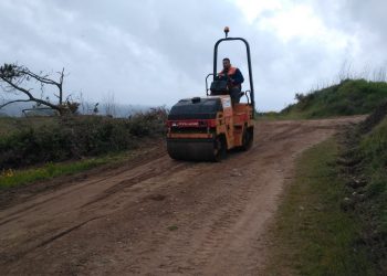 Ons limpia y acondiciona sus caminos antes de la temporada de verano