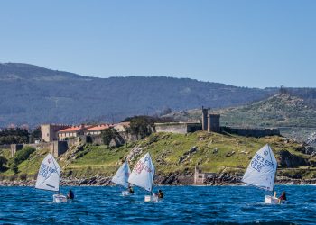 El Náutico de Vigo y el Monte Real se reparten los triunfos del Trofeo Baitra de vela infantil
