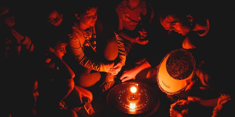 Camiño a Camiño organiza dúas acampadas familiares en Vigozoo con observación nocturna