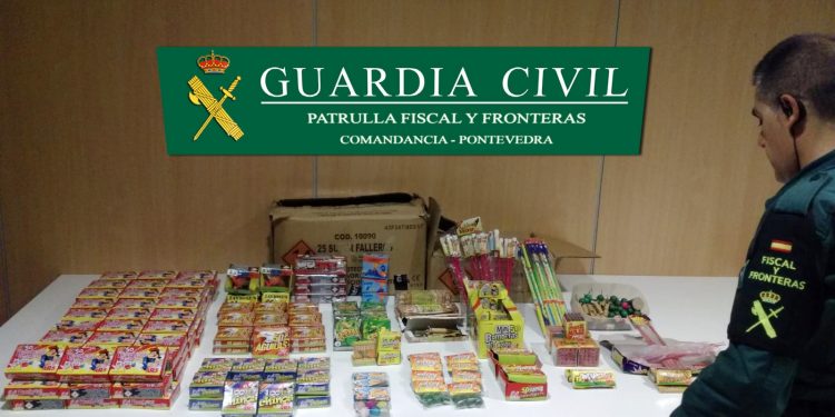 Retiran del mercado ambulante 9.000 petardos y denuncian al vendedor, sin licencia