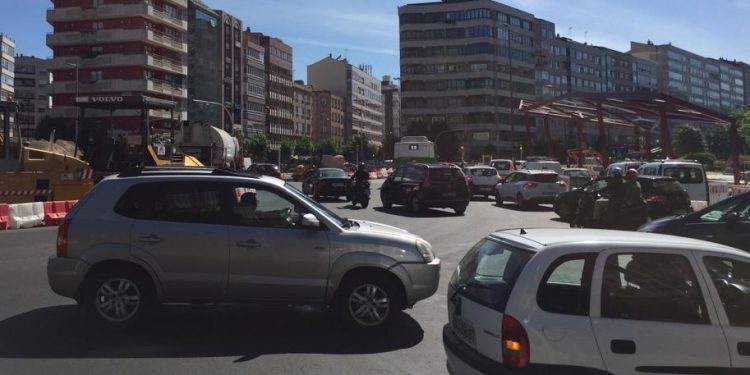 Denuncian “caos circulatorio” en Vigo pola proliferación de obras en período preelectoral