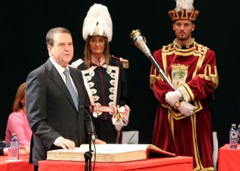 La última encuesta antes del 26M da a Abel Caballero un resultado histórico