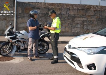 Interceptan en Nigrán a un motorista circulando a 121 km/h en una vía limitada a 50