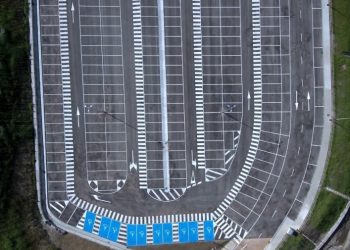 Abel Caballero promete nuevos aparcamientos en Teis, Bouzas y Travesas