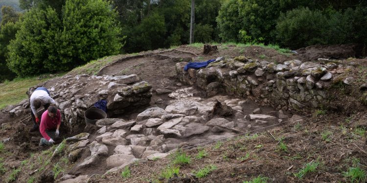 A Guarda promove a Escavación do Cuncheiro do Monte Trega