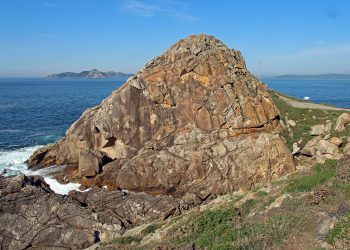 Nigrán crea a primeira ruta xeolóxica do municipio na península de Monteferro