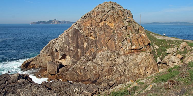 Nigrán crea a primeira ruta xeolóxica do municipio na península de Monteferro