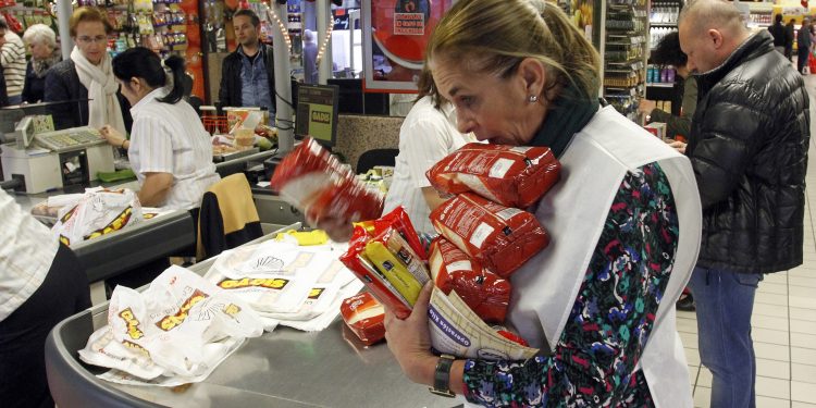 Nueva Operación Kilo del Banco de Alimentos en supermercados de Vigo y Mos