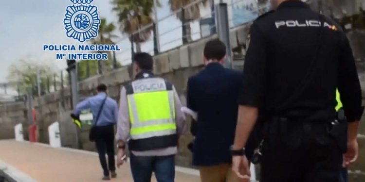 Condenan a Papuchi a 36 años de cárcel por abusos sexuales a 16 menores en Vigo