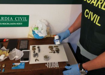 La Guardia Civil desarticula un punto de venta de drogas en Baiona
