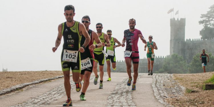 Doscientos atletas podrán participar gratis en el Vertiatlón Solidario de Baiona