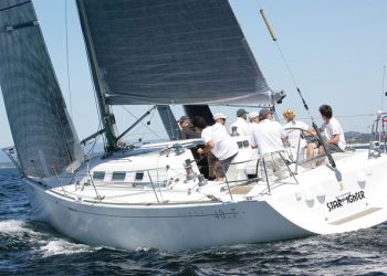 «Starfighter» y «Balea Dous» se mantienen líderes de la Regata Interclubes