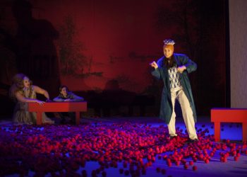 El Centro Dramático Galego presenta en Vigo su obra ‘Neorretranca e posmorriña’