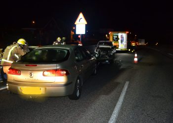 Un conductor ebrio provoca un accidente al circular en sentido contrario por la A-55