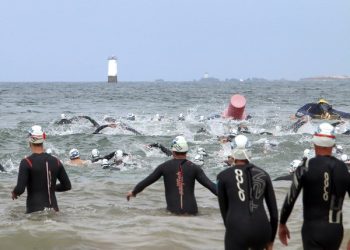 La IX Travesía a Nado Costa Serena reunirá en Nigrán a 400 nadadores