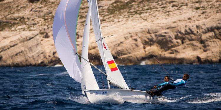 Jordi Xammar y Nico Rodríguez lideran la Copa del Mundo en Marsella