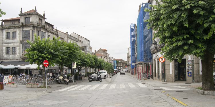 Tui converte o Paseo da Corredoira en peonil durante as fins de semana de verán