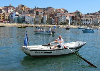 A Guarda demostra a versatilidade do peixe espada a ritmo da Rianxeira